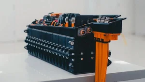 Is 18-Second Charging the Future of EVs? Incredible Battery Technology Explained - image 1