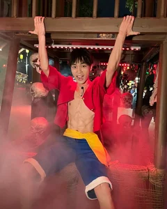 Impressive One Piece Cosplay Gallery - image 20
