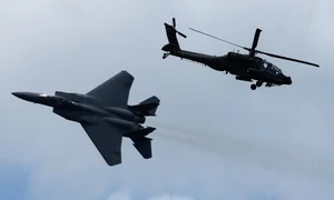 Spectacular Aerial Displays and Next-Gen Jets Shine at Singapore Airshow 2024 - image 9