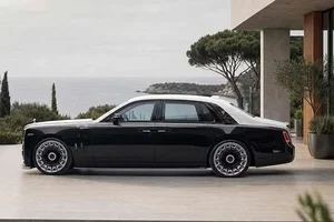 Exclusive Look: Rolls-Royce Phantom 2026 Mansory Pearl Edition Luxury - image 4