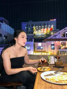 Vietnamese Actress Angela Phuong Trinh Debuts Bold Pixie Cut and Muscular Physique - image 2