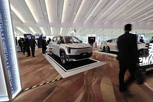 Why Europe and China Are Moving Away from Car Touchscreens - image 2