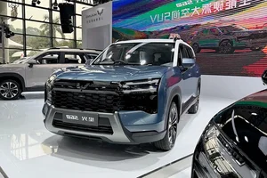 Why Europe and China Are Moving Away from Car Touchscreens - image 3