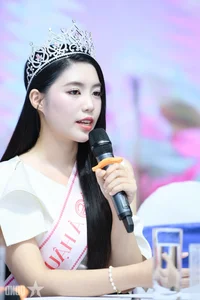 Runner-up Chau Anh: Promoting the Values of Discipline and National Pride - image 8
