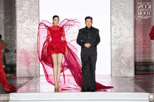 Hoang Minh Ha and Chau Bao Ngoc Nga Debut New Collections at Vietnam Icon Fashion Tour 2025 - image 4