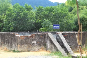 Discover the Unique Boiling Hot Spring Steaming Day and Night in Quang Nam - image 4
