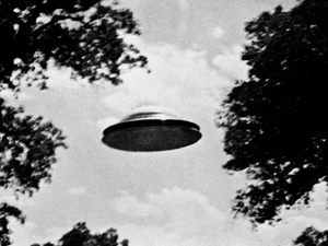 Mysterious UFO Sightings Over America's Most Secret Locations Revealed - image 5