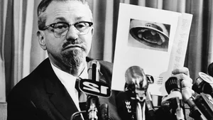 Mysterious UFO Sightings Over America's Most Secret Locations Revealed - image 4