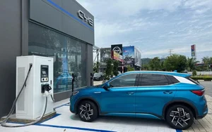 China's Ultra-Fast EV Charging Tech Challenges Tesla's Market Dominance - image 9