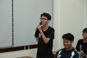 BTV Hanh Phuc and Journalist Truong Son Inspire Students at Creative Journalism Workshop - image 4
