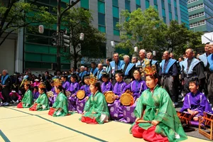 Experience Japan's 800-Year-Old Festival of Dancing with Rice Scoops - image 4