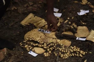 Shocking Archaeological Discovery: Rare Ancient Treasures Unearthed, Leaving Historians and Experts Astonished - image 9