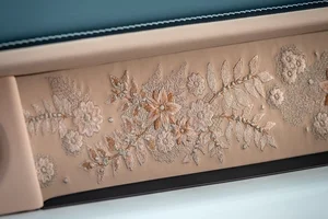 Inside the Bespoke Rolls-Royce Phantom Dentelle: Elegance Personified - image 6