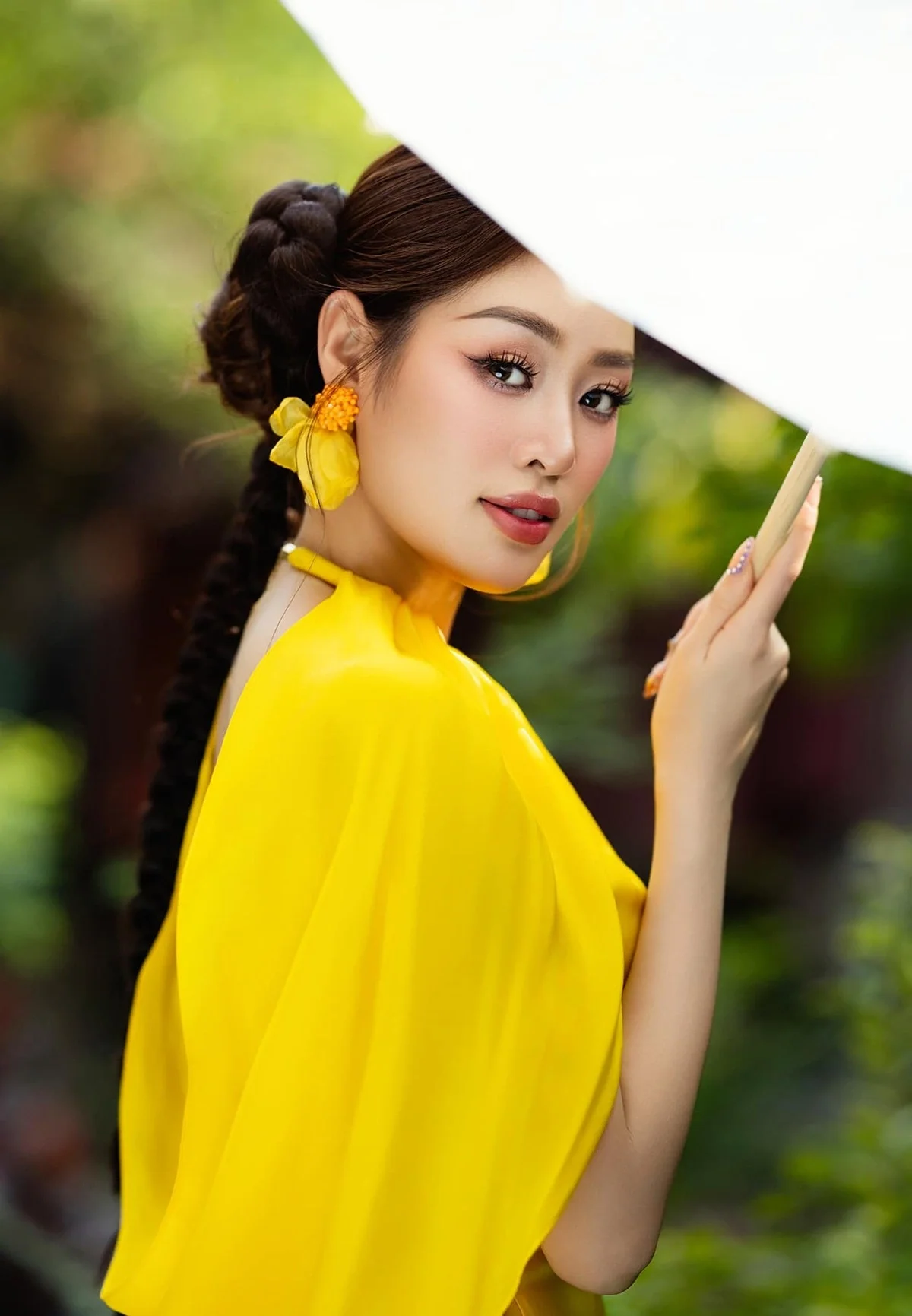 Khanh Van's Timeless Beauty Captured Through the Lens of Her Husband