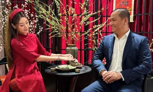 Khanh Van's Timeless Beauty Captured Through the Lens of Her Husband - image 6