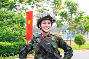 Who Is the Beautiful Girl Seen Chatting with General Phan Van Giang? - image 10