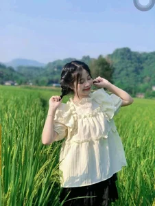 Rustic Beauty Gallery: 334+ Charming Images of Countryside Girls - image 5