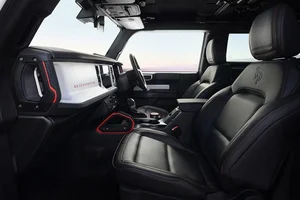 New All-Electric Ford Bronco Debuts with 271 HP, Starting at $1.7 Billion VND - image 7