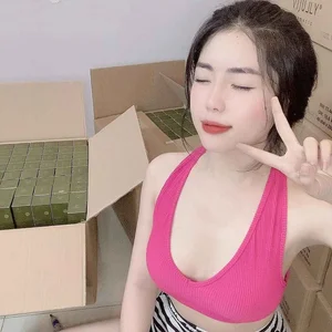 Meet Chu Hong Nghi: The Stunning and Fashionable Girlfriend of U23 Vietnam Footballer Nguyen Quoc Viet - image 6
