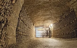 Haunting Secrets of the Paris Catacombs: A Journey Beneath the City - image 6