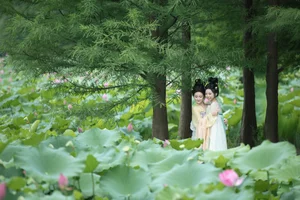 YiTuYu Art Language Vol.9570 Jiu Shi Jiao Mei Nan A Portrait Gallery - image 16