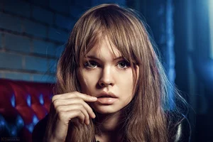 Iconic Beauty: A Deep Dive into the High-Fashion Portfolio of Supermodel Anastasia Scheglova - image 4