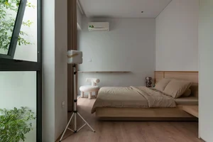 Khanh House: A Beautiful Two Story Japanese Zen Style Home - image 4