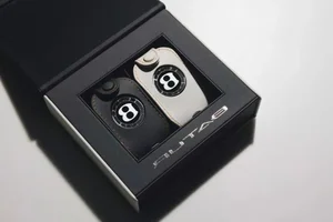 Inside the Bentley Batur Convertible: Ultimate W12 Luxury and Design Excellence - image 6