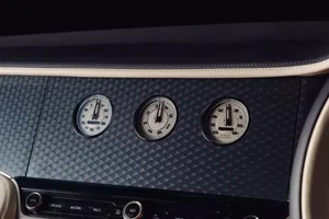 Inside the Bentley Batur Convertible: Ultimate W12 Luxury and Design Excellence - image 4