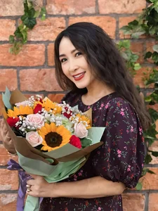 The Rising Star: Son of Vietnam’s 'Screen Queen' Captivates with Romantic Charm - image 6