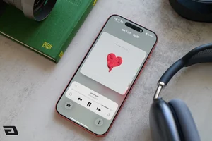 AirPods Max 2 Review: Hidden Performance Upgrades Behind a Familiar Iconic Apple Design - image 5