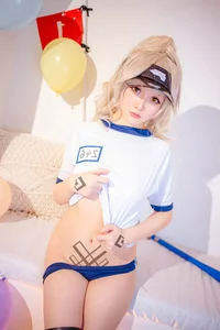Stunning Sports-Themed Cosplay: Celebrating Athletic Aesthetics and Creative Fashion - image 25