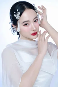 Hot Face Update: Thuy Anh Welcomes Summer with Stunning Bikini Photos - image 1