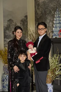 Runner-up Tu Anh and Daughter Melt Hearts in Matching Outfits - image 1