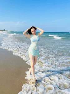 The Last Wife Actress Captivates Fans with Her Stunning and Curvaceous Figure - image 7