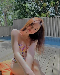 The Last Wife Actress Captivates Fans with Her Stunning and Curvaceous Figure - image 8