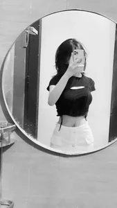 Trendy Crop Top Outfits: 688+ Fashion Inspirations for a Chic Look - image 7
