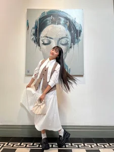 Folk Singer Phuong My Chi Debuts Bold Japanese-Style Hime Haircut - image 11