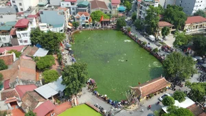 Ensuring Order and Tradition: Strict Monitoring of Huong Pagoda and Tran Temple Festivals - image 0