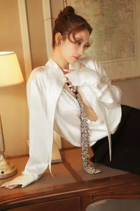 Vietnamese Star Praised by Thai Media Sparks Pregnancy Rumors Over Modest Outfits - image 4