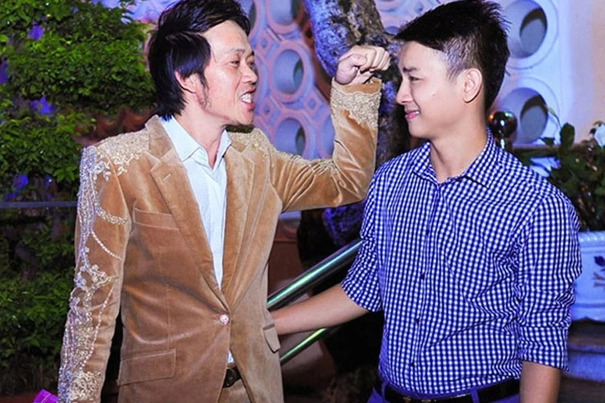 A Deep Dive Into the Relationship Between Hoai Lam and Hoai Linh
