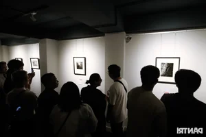 Ho Chi Minh City's Youth Discover Hidden Art at the 'Secret Room' Exhibition - image 11
