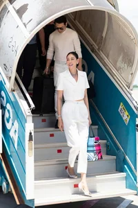 Billionaire Vietnamese Miss Queen's Surprising Signature Shirt Style That Exudes High-Class Elegance - image 3