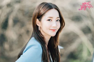 3 Office Romance K-Dramas To Watch After Filing For Love - image 10