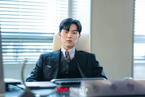 3 Office Romance K-Dramas To Watch After Filing For Love - image 1