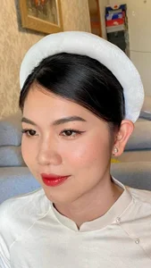 Former Swimming Champion Anh Vien Stuns Fans with Incredible New Look - image 2