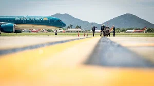 Extreme Heat Alert: Noi Bai Airport Runway Temperatures Hit Record 71°C - image 3