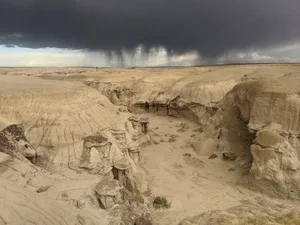 Exploring the Mysterious Giant Stone Mushrooms: Nature’s Incredible Geological Wonders - image 2