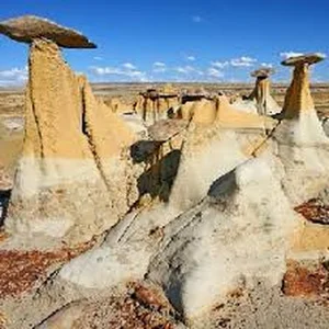 Exploring the Mysterious Giant Stone Mushrooms: Nature’s Incredible Geological Wonders - image 4