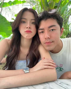 Top Thai Actresses and Their Romantic Relationships: Heartwarming Moments of Celebrity Couples - image 1